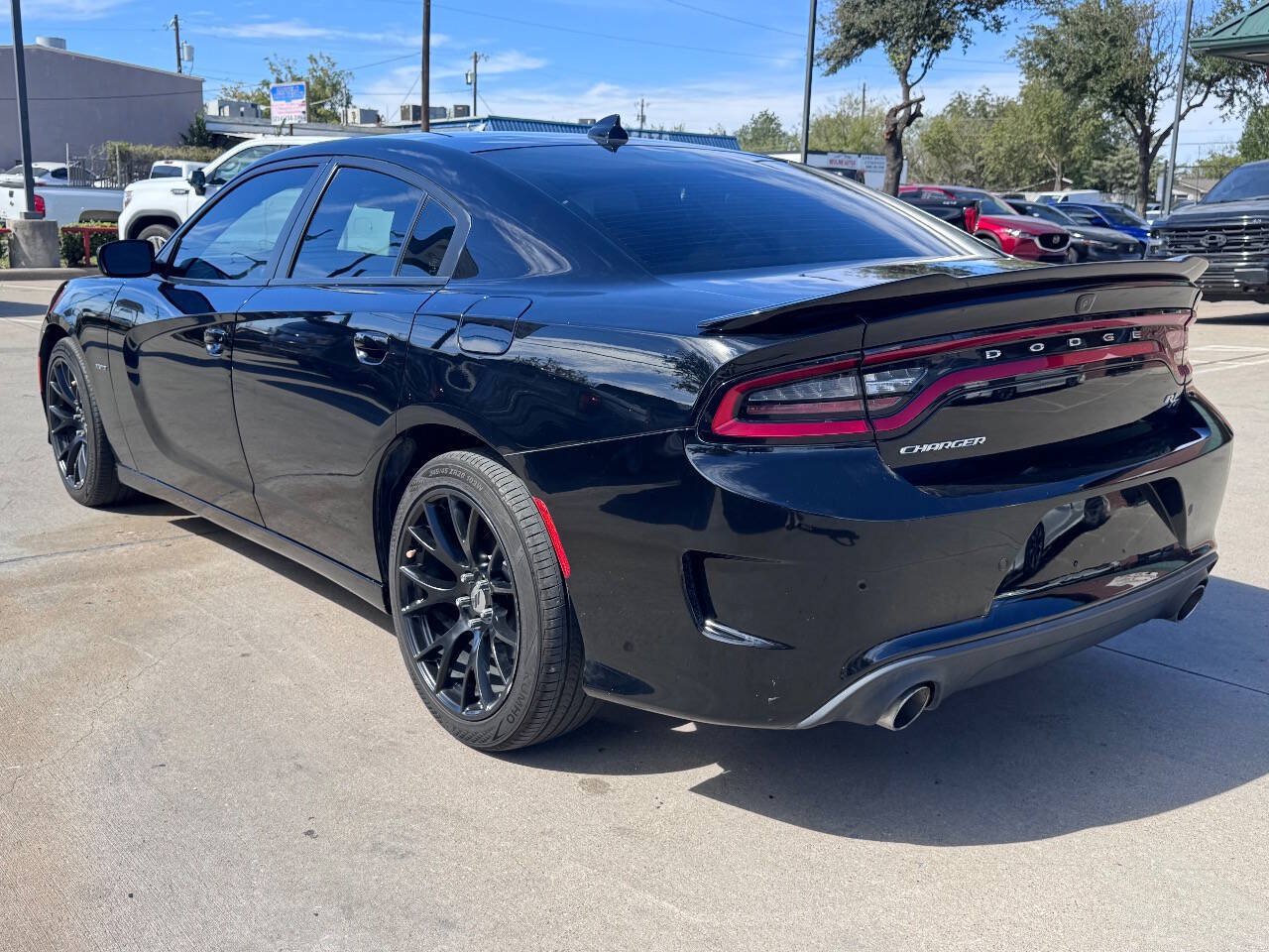 Used 2019 Dodge Charger R/T RWD image 8