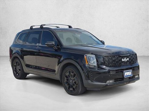 Used 2022 Kia Telluride SX w/ SX Prestige Package AWD/4WD image 3