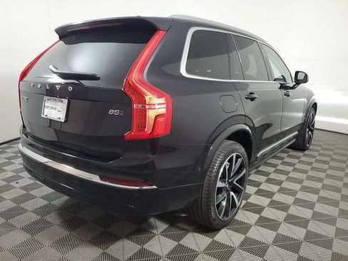 Used 2024 Volvo XC90 B5 Plus AWD/4WD image 8