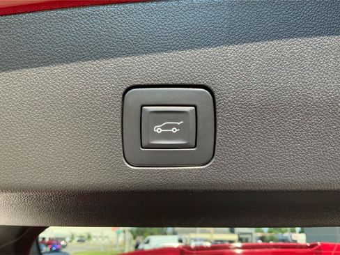 Used 2023 Buick Encore GX Select w/ Sport Touring Package AWD/4WD image 31