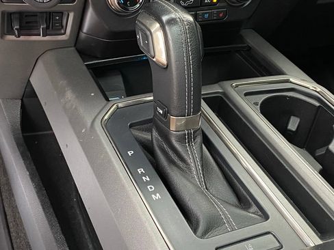 Used 2017 Ford F150 Raptor w/ Equipment Group 802A Luxury AWD/4WD image 21