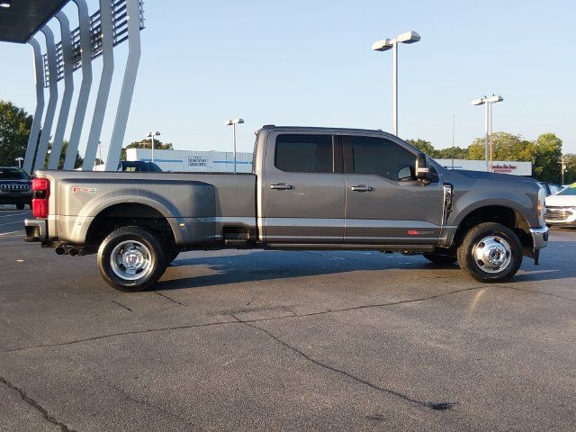 Used 2024 Ford F350 Lariat w/ Lariat Ultimate Package AWD/4WD image 2
