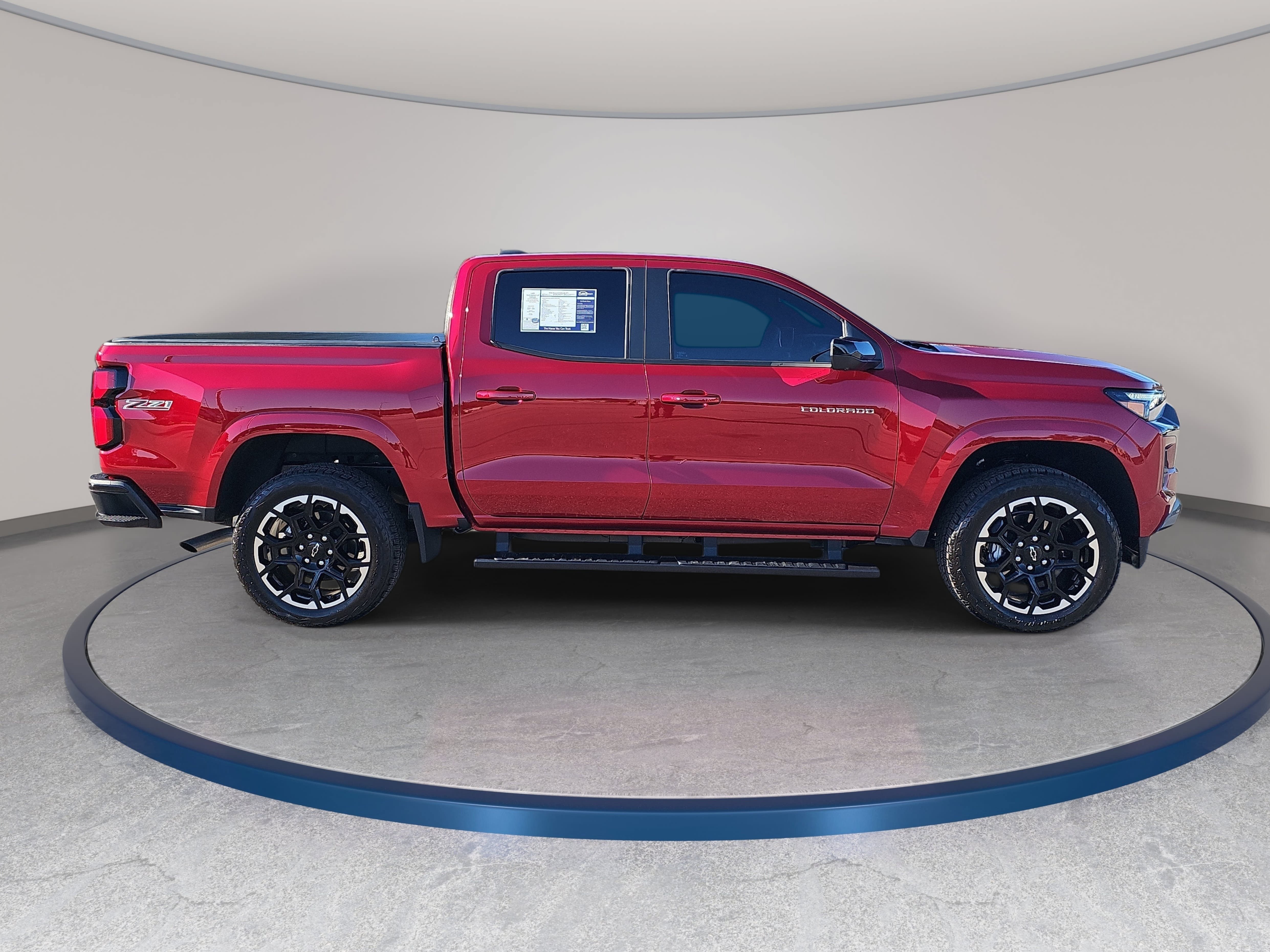 Used 2026 Chevrolet Colorado Z71 w/ Technology Package AWD/4WD image 4
