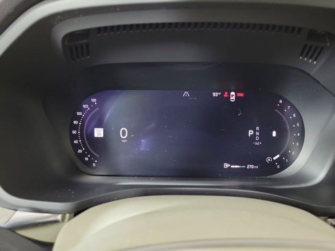 Used 2024 Volvo XC60 B5 Plus w/ Protection Package AWD/4WD image 27