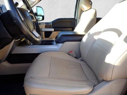 Used 2019 Ford F250 Lariat w/ Lariat Value Package image 14