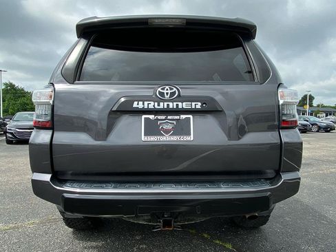 Used 2016 Toyota 4Runner TRD Pro AWD/4WD image 5