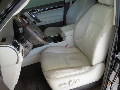 Used 2015 Lexus GX 460 w/ Premium Package AWD/4WD image 12