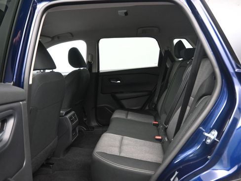 Used 2025 Nissan Rogue SV image 25