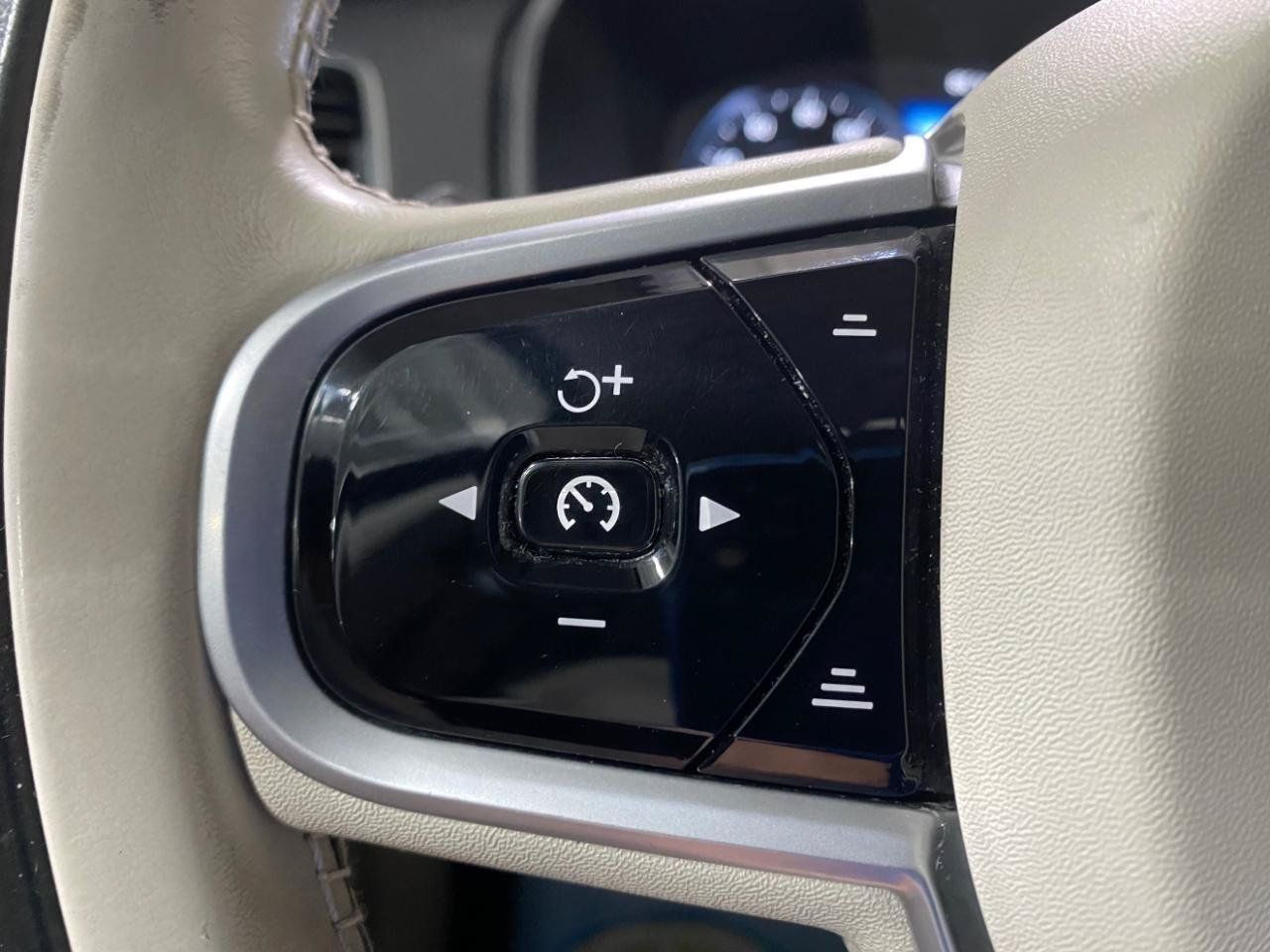 Used 2019 Volvo XC90 T6 Inscription w/ Advanced Package AWD/4WD image 25