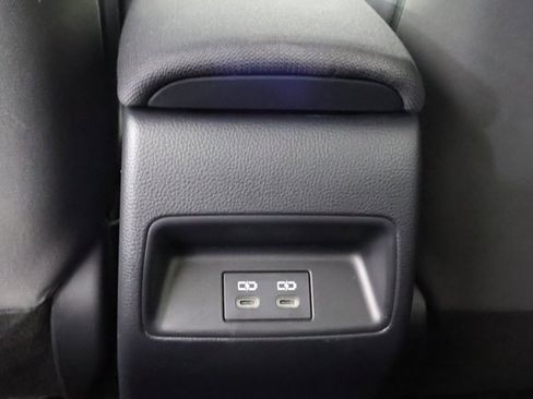 Used 2023 Toyota Corolla LE image 40