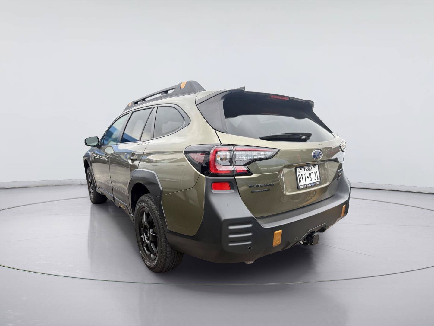 Used 2022 Subaru Outback Wilderness AWD/4WD image 3