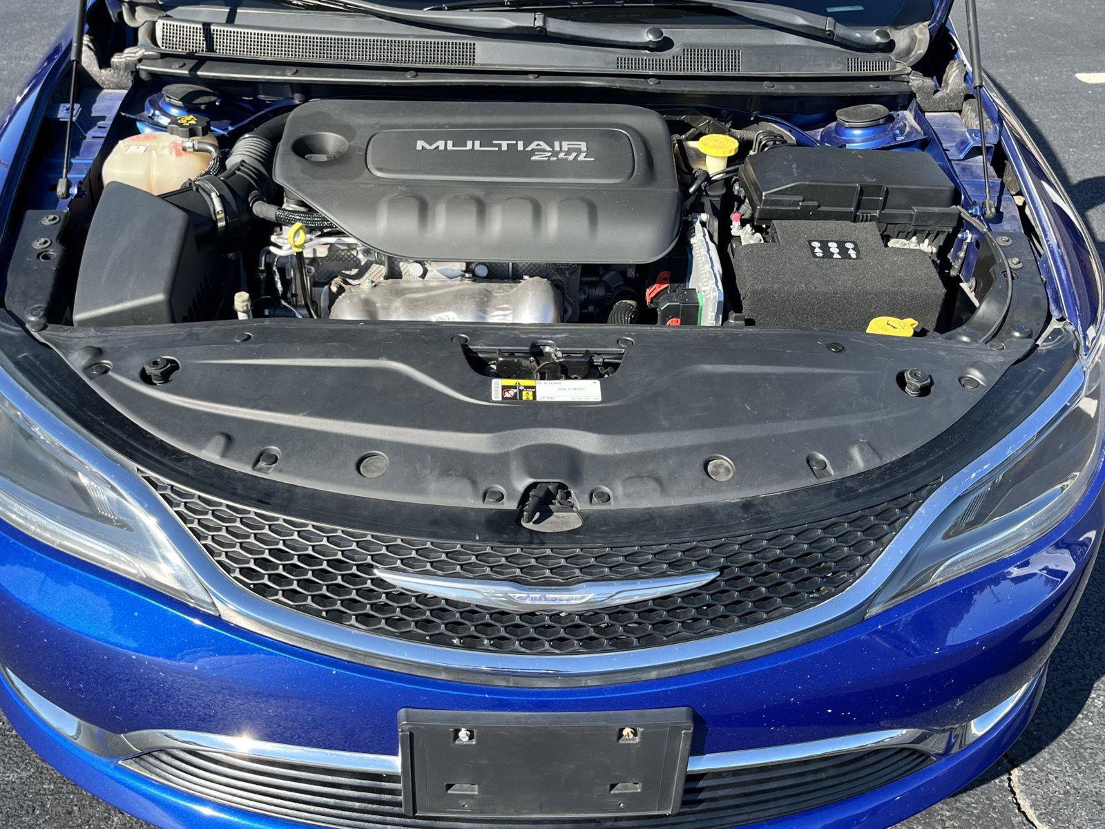 Used 2016 Chrysler 200 Limited FWD image 19