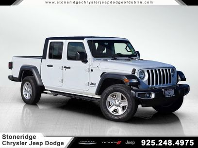 Used 2023 Jeep Gladiator Sport