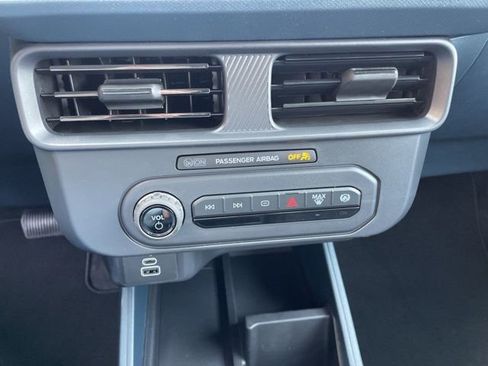 New 2026 Ford Maverick XL image 40