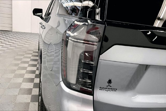Used 2026 Chevrolet Tahoe High Country w/ Sun And Tow Package AWD/4WD image 37