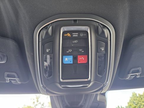 Used 2024 Dodge Charger R/T w/ Plus Group image 25