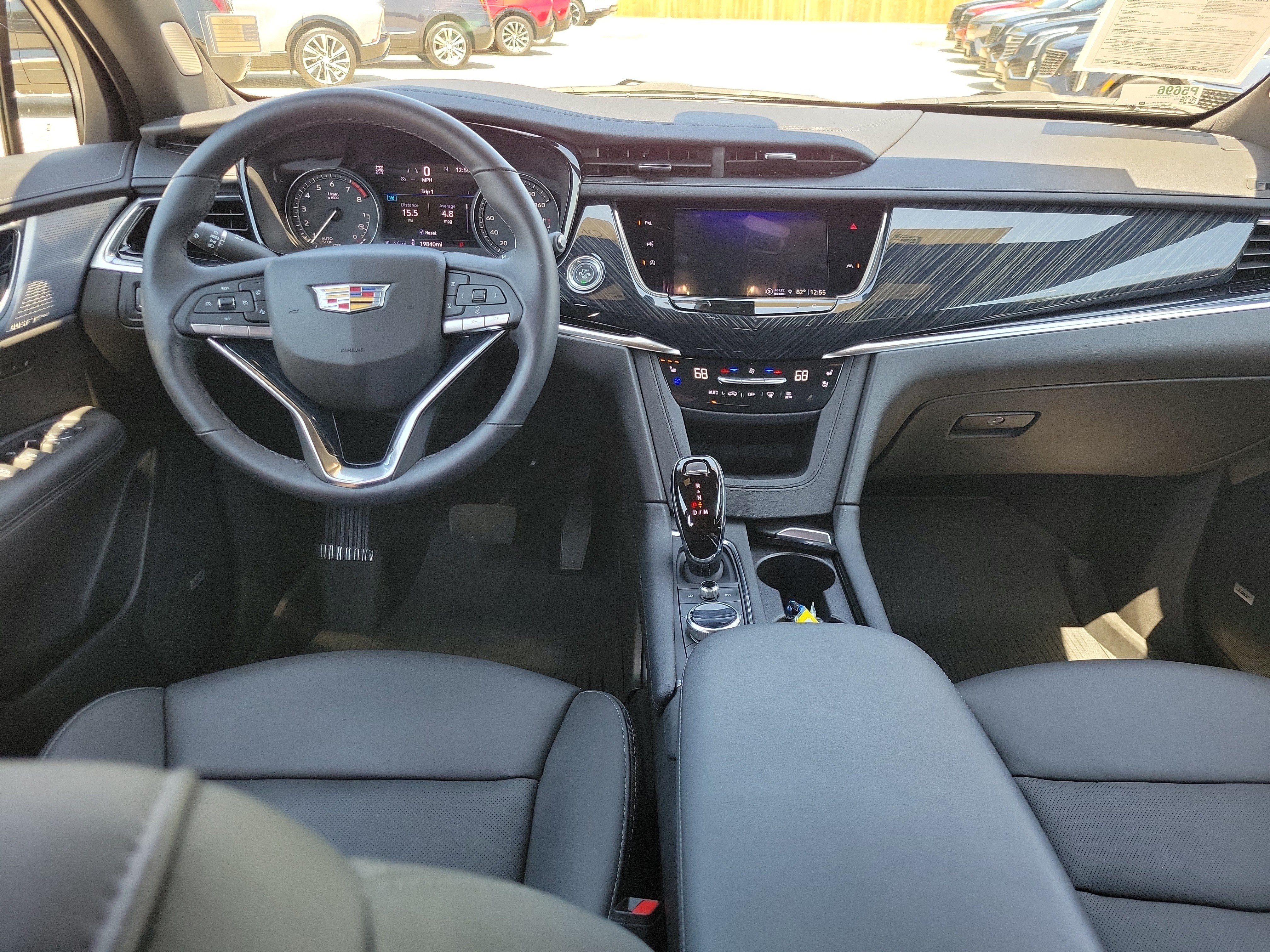 Certified 2024 Cadillac XT6 Premium Luxury w/ Technology Package AWD/4WD image 13