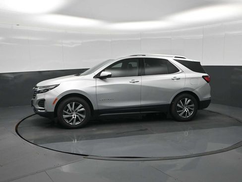 Used 2022 Chevrolet Equinox Premier image 4