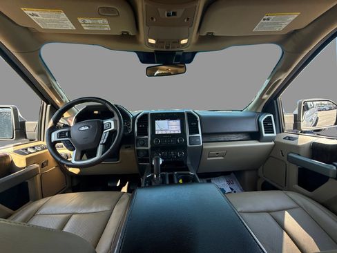 Used 2019 Ford F150 Lariat AWD/4WD image 24