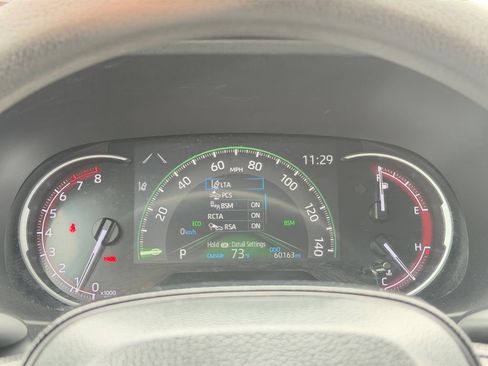 Used 2024 Toyota RAV4 XLE FWD image 21