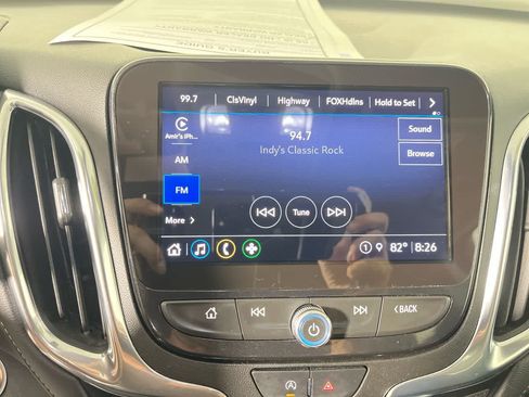 Used 2022 Chevrolet Equinox Premier AWD/4WD image 18