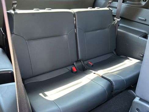 Used 2025 Mitsubishi Outlander SE AWD/4WD image 16