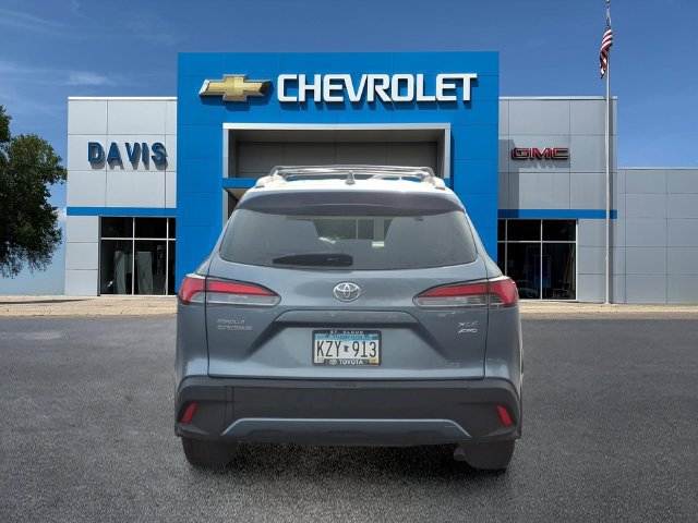 Used 2023 Toyota Corolla Cross XLE w/ Convenience Package AWD/4WD image 4