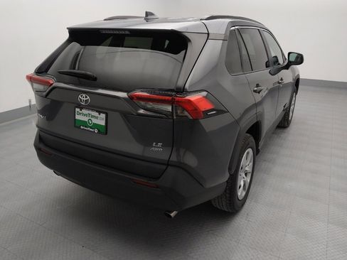 Used 2019 Toyota RAV4 LE AWD/4WD image 7