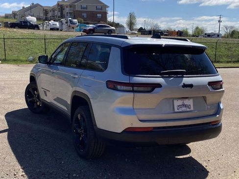 New 2026 Jeep Grand Cherokee L Limited w/ Limited Altitude Package RWD image 4