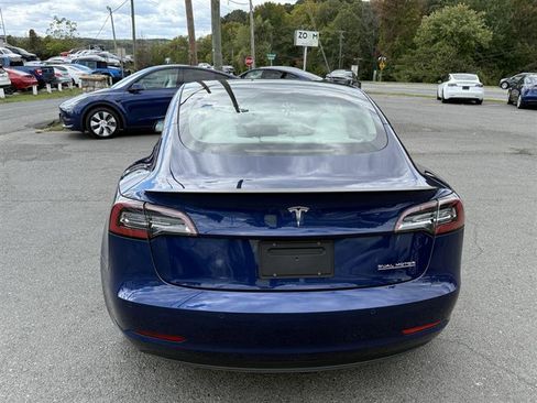 Used 2021 Tesla Model 3 Performance image 4