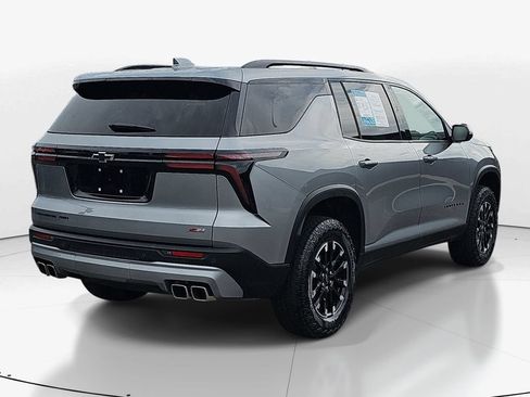 Used 2025 Chevrolet Traverse Z71 AWD/4WD image 6