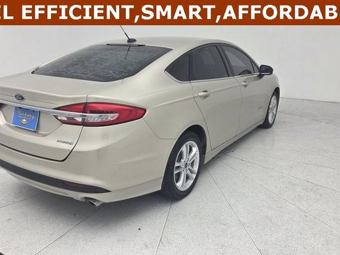 Used 2018 Ford Fusion S image 5