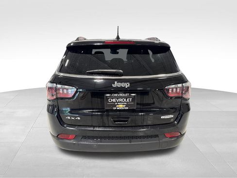 Used 2024 Jeep Compass Latitude AWD/4WD image 46