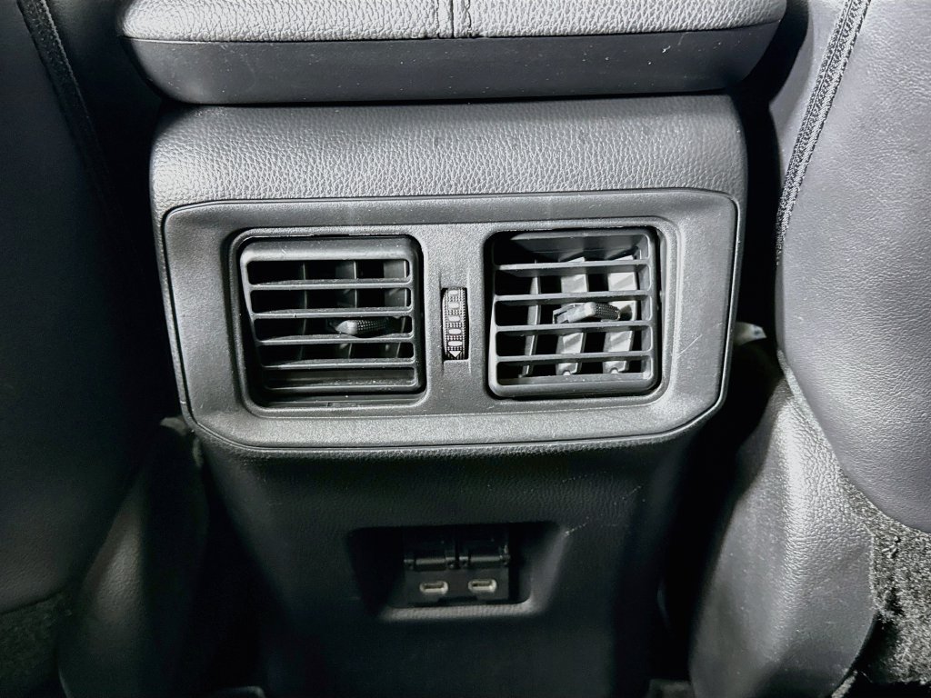 Used 2024 Toyota RAV4 XSE AWD/4WD image 35