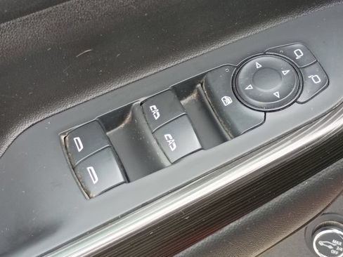 Used 2021 GMC Acadia SLT w/ Elevation Edition AWD/4WD image 22