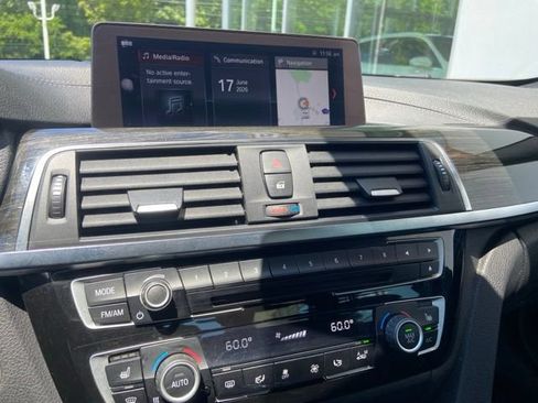 Used 2018 BMW 330i xDrive Sedan AWD/4WD image 15