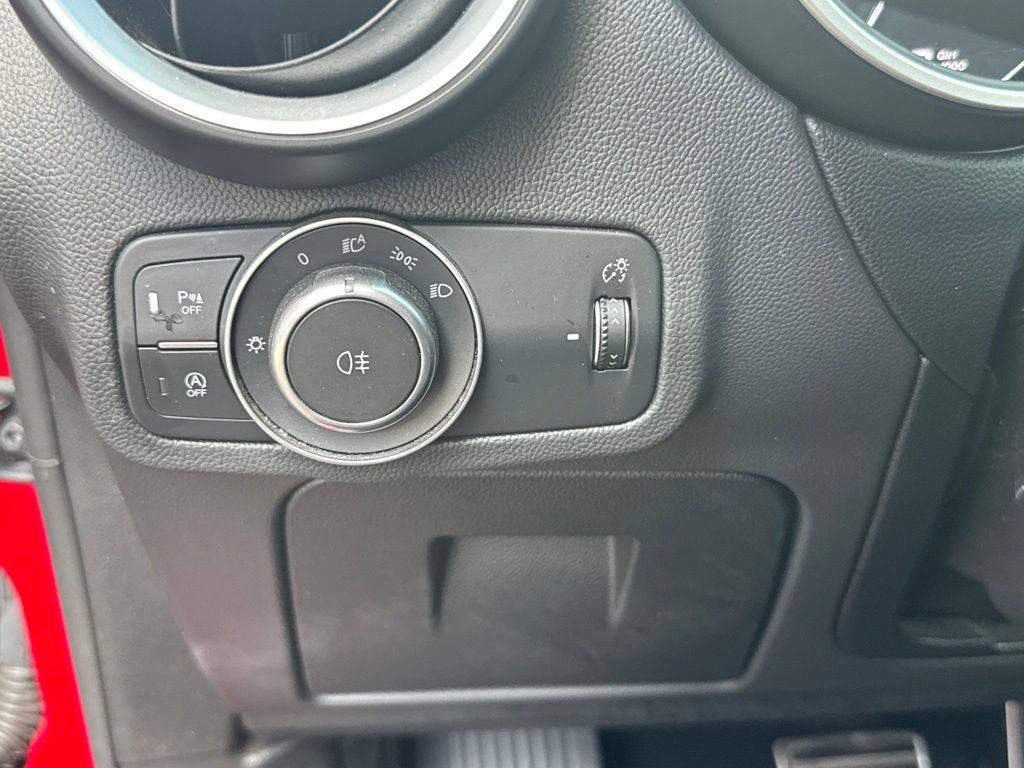 Used 2023 Alfa Romeo Stelvio Ti AWD/4WD image 42