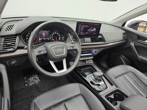 Used 2023 Audi Q5 2.0T Premium w/ Convenience Package AWD/4WD image 14
