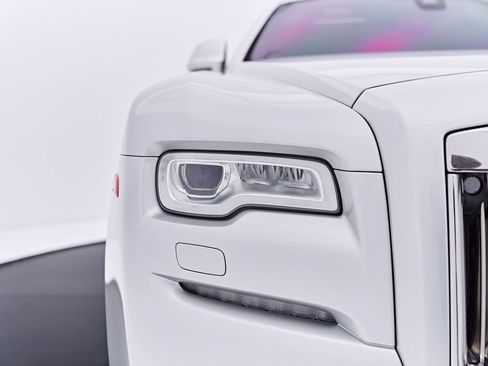 Used 2015 Rolls-Royce Ghost RWD image 26