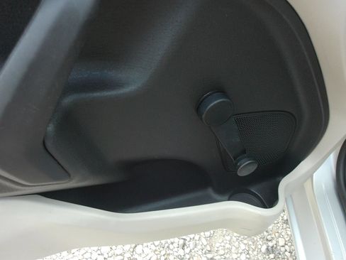 Used 2012 Ford Fiesta S FWD image 12