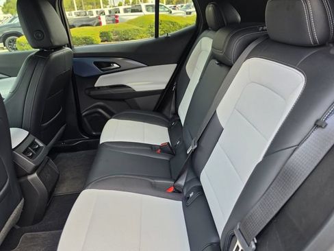 Used 2024 Chevrolet Equinox EV LT FWD image 12