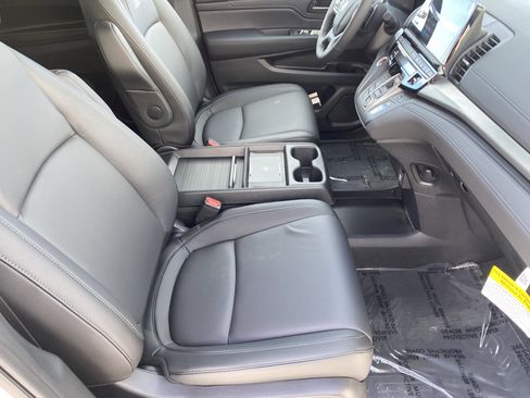 New 2026 Honda Odyssey EX-L image 10