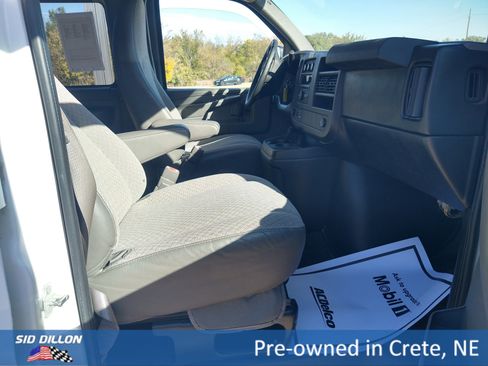 Used 2012 Chevrolet Express 2500 LT w/ LT Preferred Equipment Group image 4