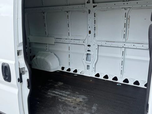 Used 2021 RAM ProMaster 2500 FWD image 25