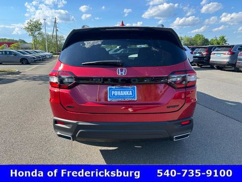 Certified 2025 Honda Pilot Sport image 5