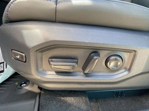 New 2026 Toyota Tundra Platinum AWD/4WD image 18