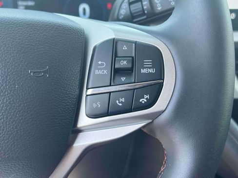 Used 2026 Ford Explorer Active AWD/4WD image 27
