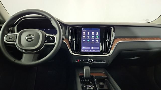 Certified 2026 Volvo V60 B5 Cross Country Plus w/ Climate Package AWD/4WD image 25