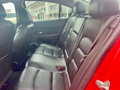 Used 2014 Chevrolet Cruze LT w/ Sun, Sound and Sport Package FWD image 9