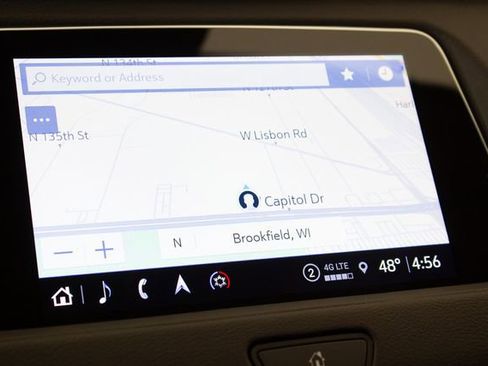 Used 2023 Cadillac XT4 Luxury w/ Cold Weather Package image 29